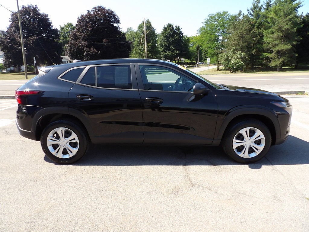 2024 Chevrolet Trax LS