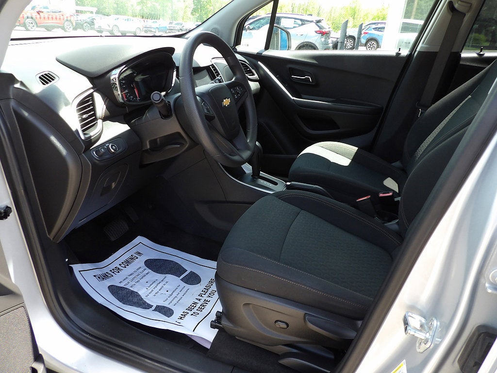 2022 Chevrolet Trax LS