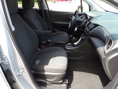 2022 Chevrolet Trax LS