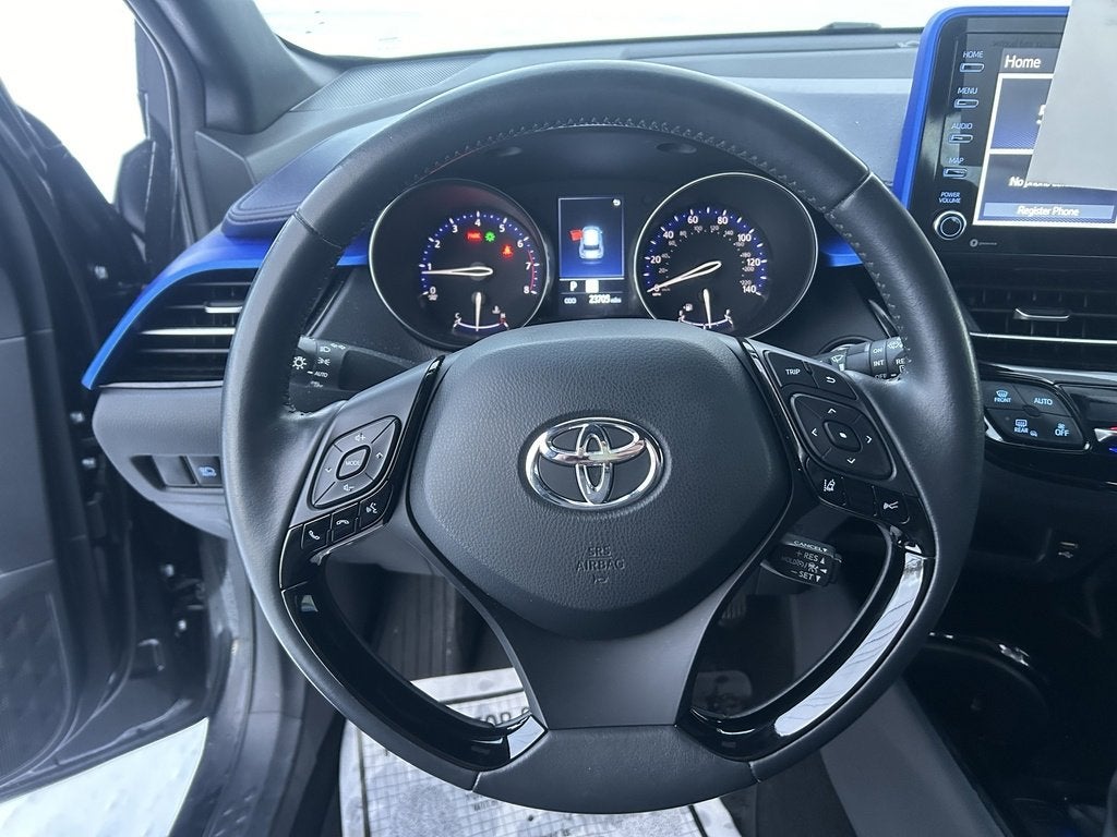 2022 Toyota C-HR XLE