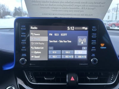 2022 Toyota C-HR XLE