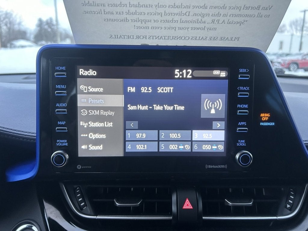 2022 Toyota C-HR XLE