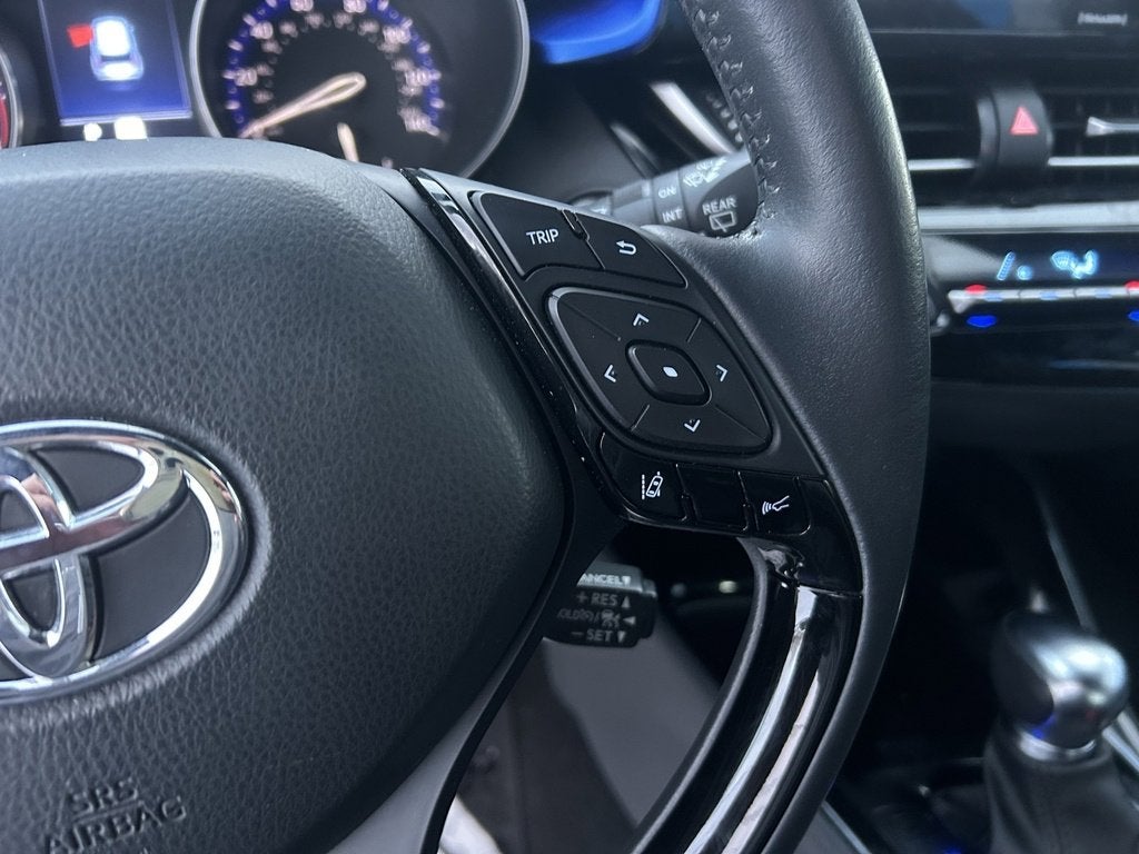 2022 Toyota C-HR XLE