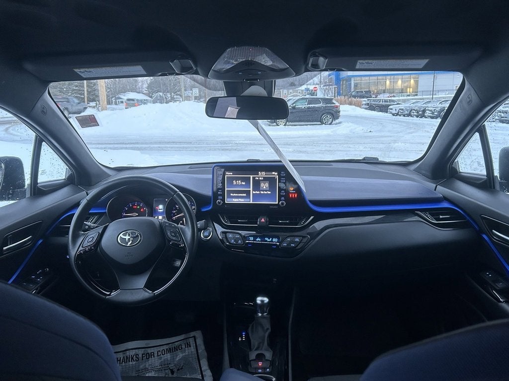 2022 Toyota C-HR XLE