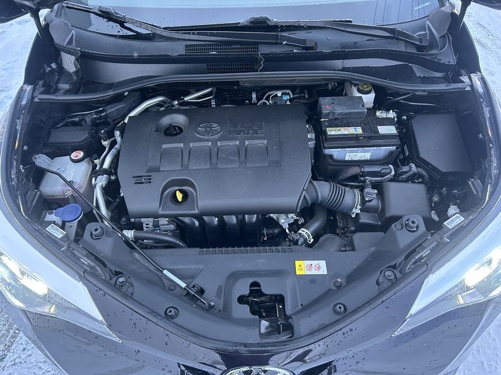 2022 Toyota C-HR XLE